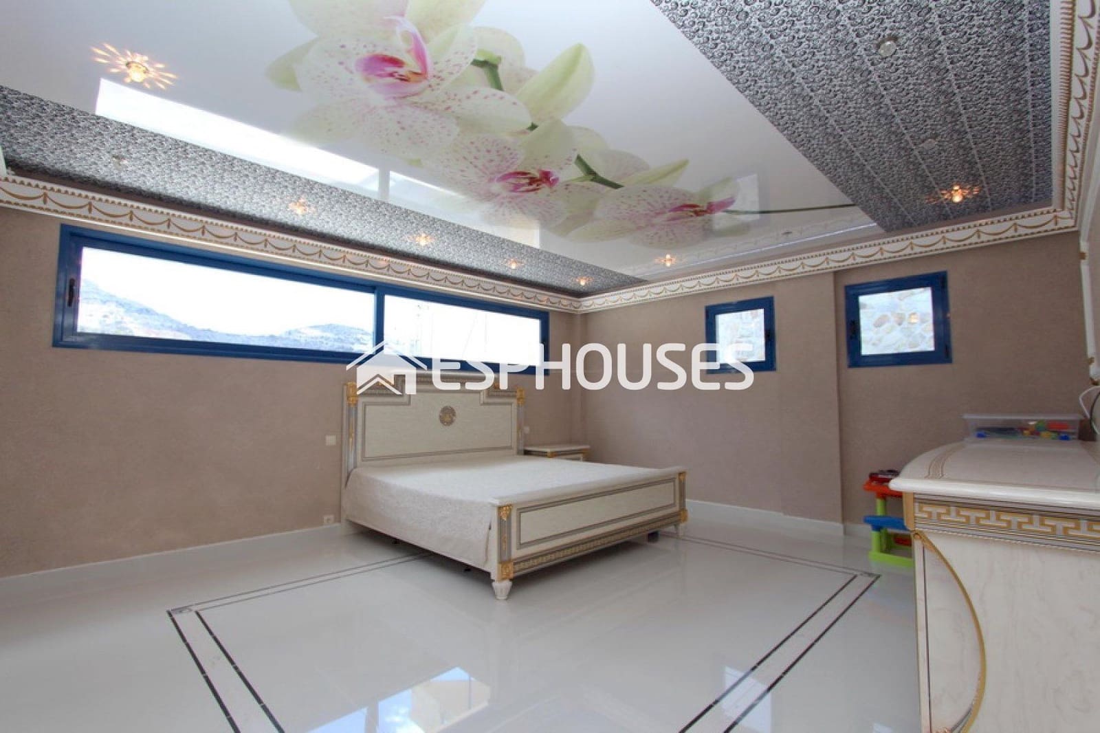 Chalet de 2 habitaciones en Altea en venta - 890.000 € (Ref: 9445142)