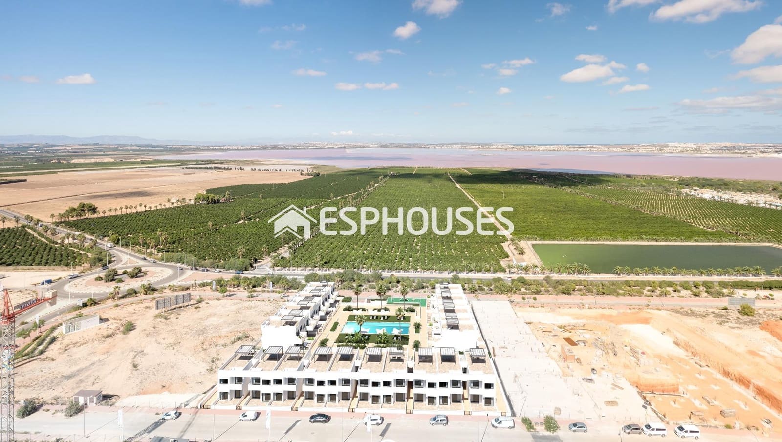 2 sovrum Bungalow till salu i Torrevieja med pool - 289 900 € (Ref: 9445143)