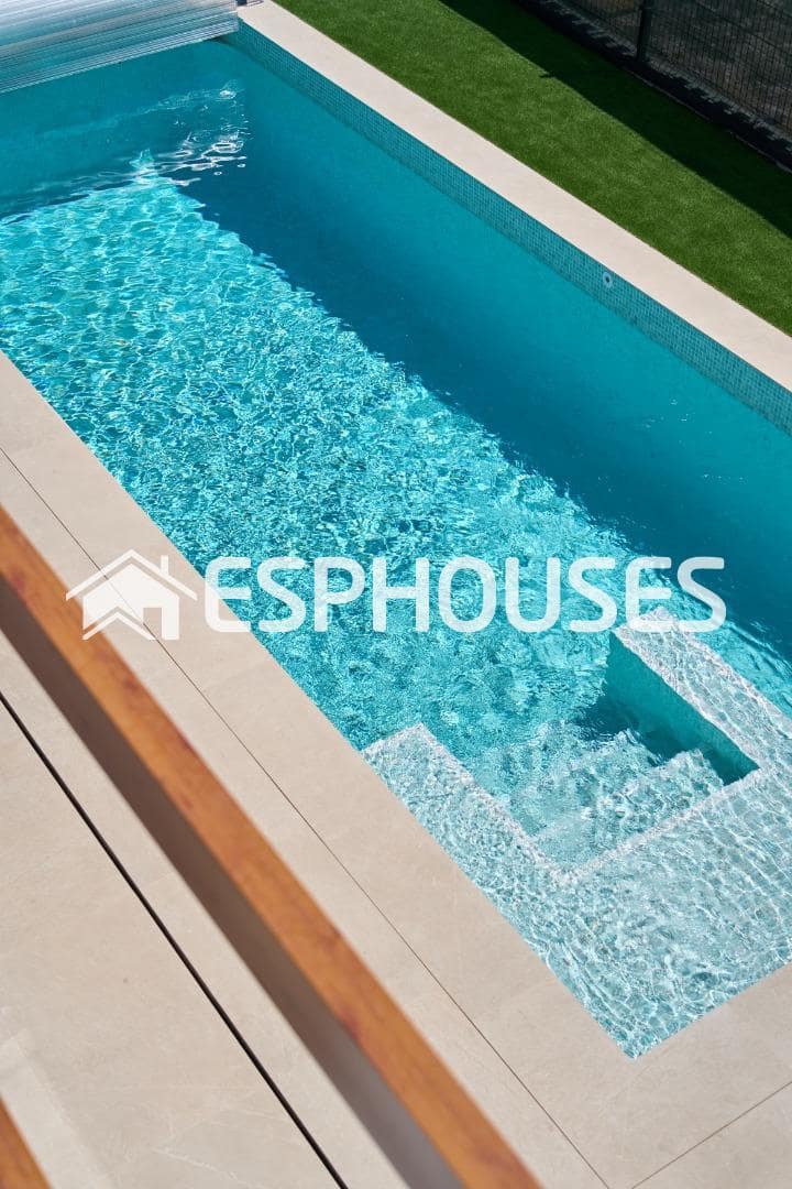 3 slaapkamer Villa te koop in Alfaz del Pi / L'Alfas del Pi met zwembad - € 849.000 (Ref: 9445148)