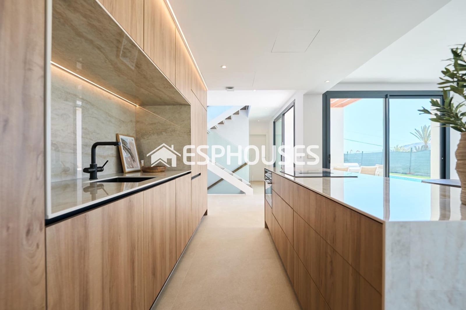 3 slaapkamer Villa te koop in Alfaz del Pi / L'Alfas del Pi met zwembad - € 849.000 (Ref: 9445148)