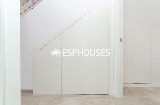 3 sovrum Villa till salu i El Chaparral - La Siesta - La Torreta, Torrevieja med pool garage - 409 000 € (Ref: 9445151)