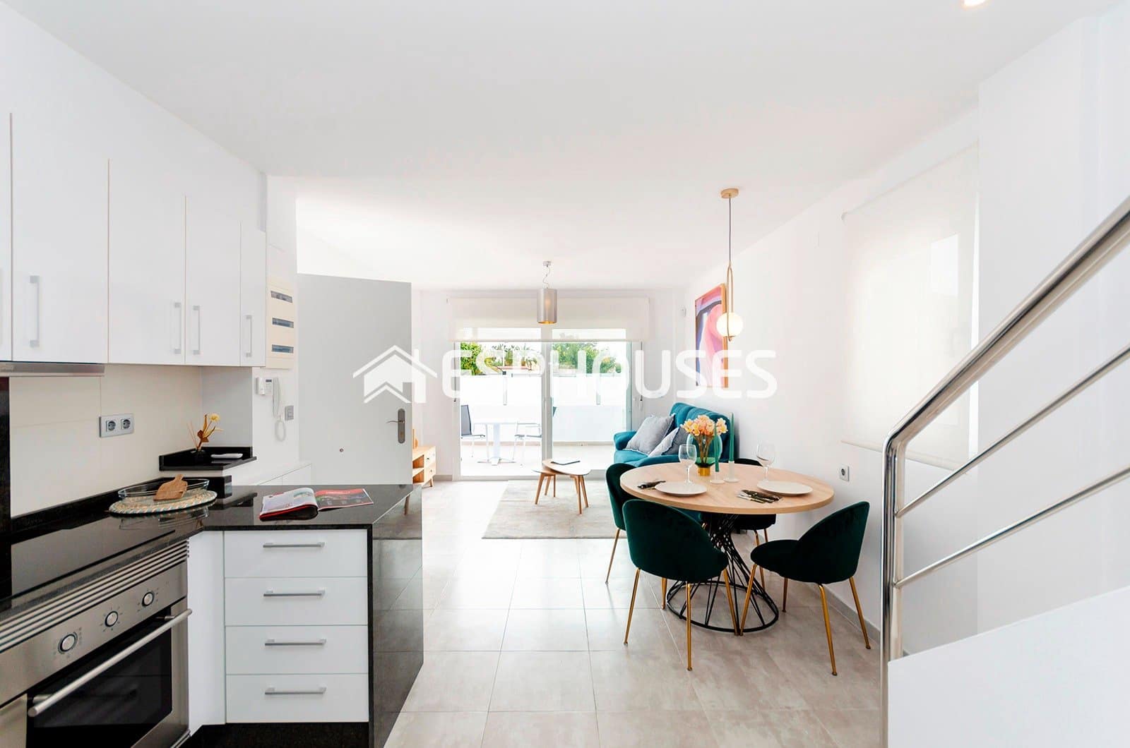 3 bedroom Villa for sale in Torrevieja with pool - € 409,000 (Ref: 9445151)