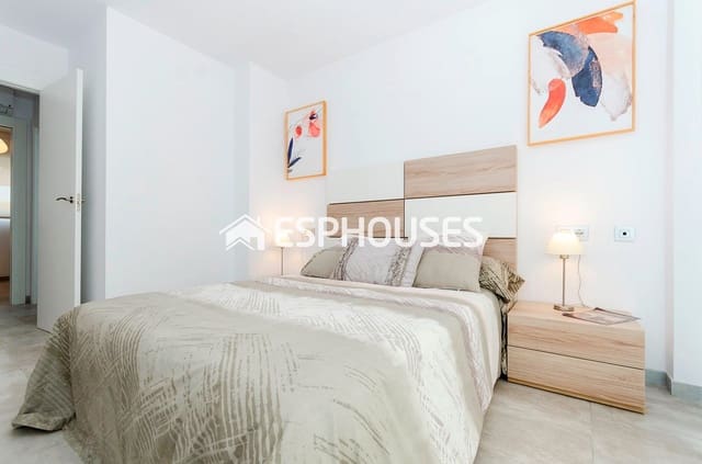 3 soverom Villa til salgs i El Chaparral - La Siesta - La Torreta, Torrevieja med svømmebasseng - € 409 000 (Ref: 9445151)
