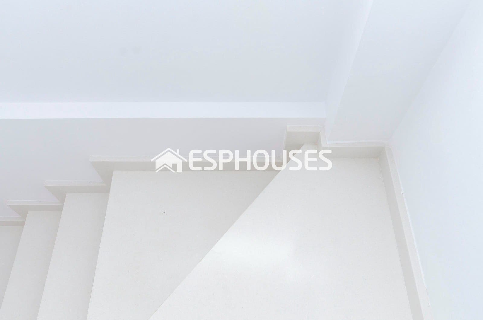 3 bedroom Villa for sale in Torrevieja with pool - € 409,000 (Ref: 9445151)