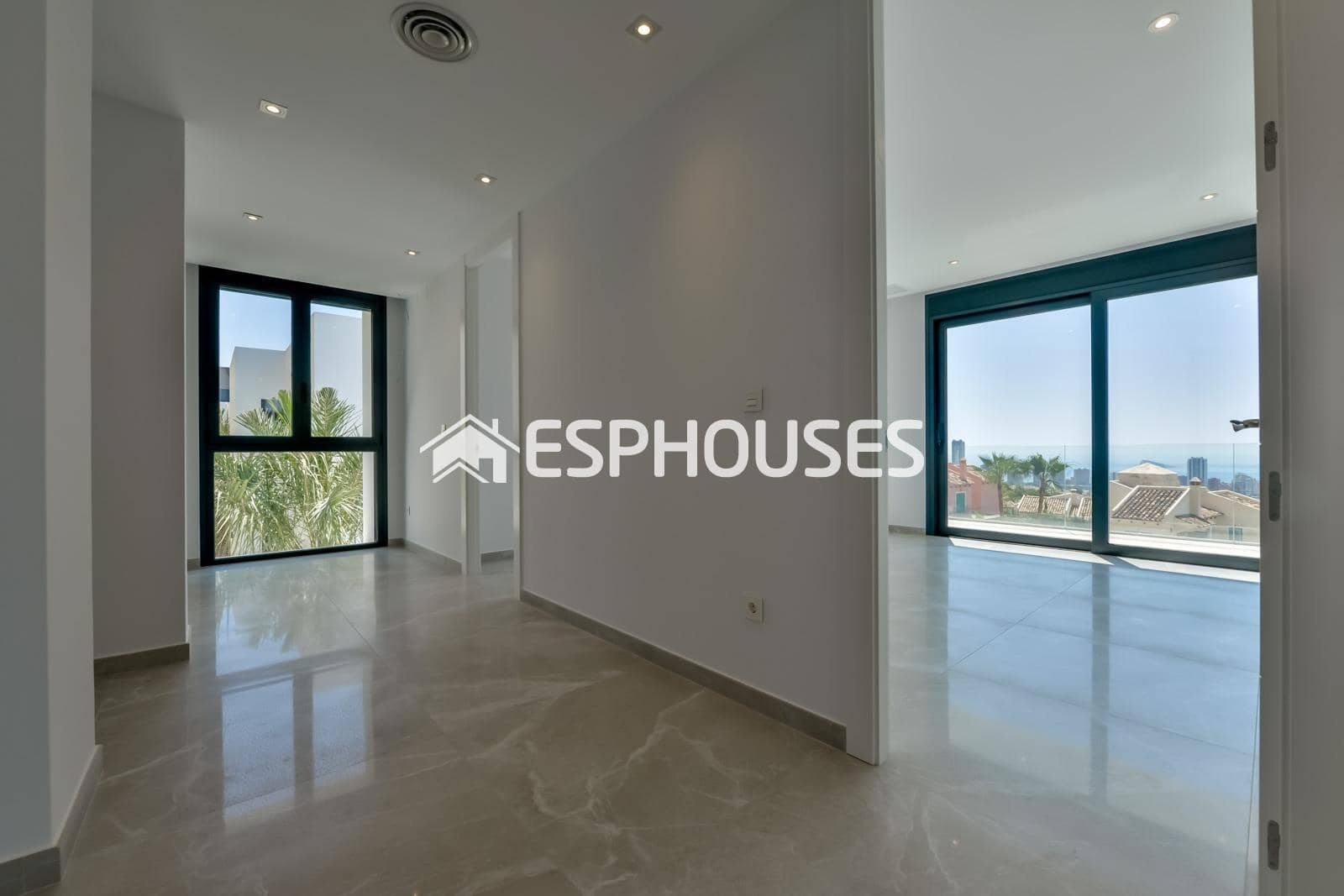 4 slaapkamer Villa te koop in Finestrat met zwembad garage - € 2.100.000 (Ref: 9445207)