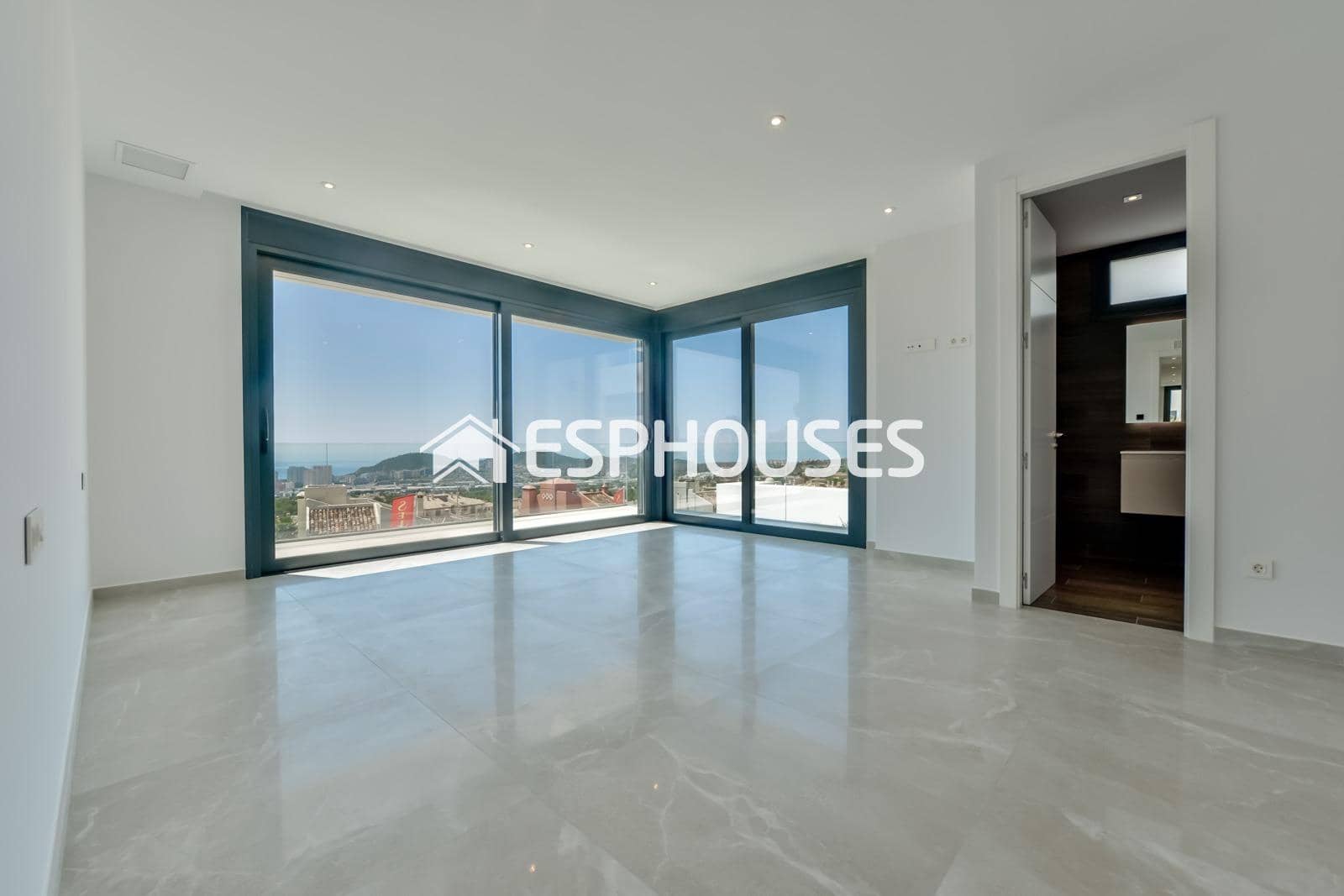 4 slaapkamer Villa te koop in Finestrat met zwembad garage - € 2.100.000 (Ref: 9445207)