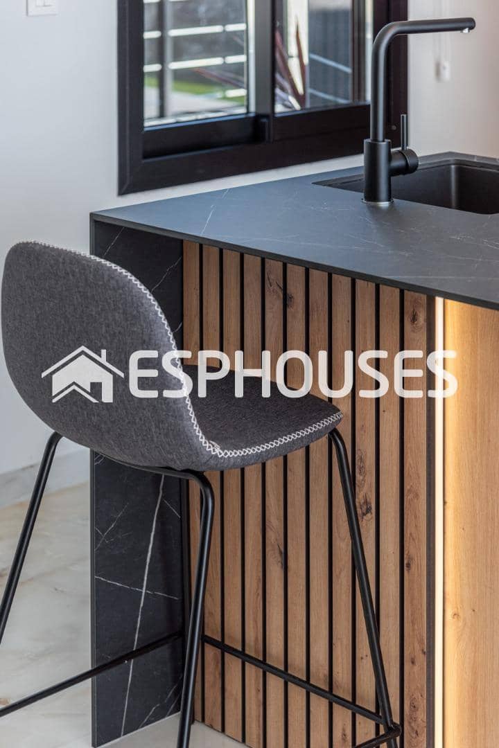 Chalet de 3 habitaciones en Algorfa en venta con piscina garaje - 600.000 € (Ref: 9445208)