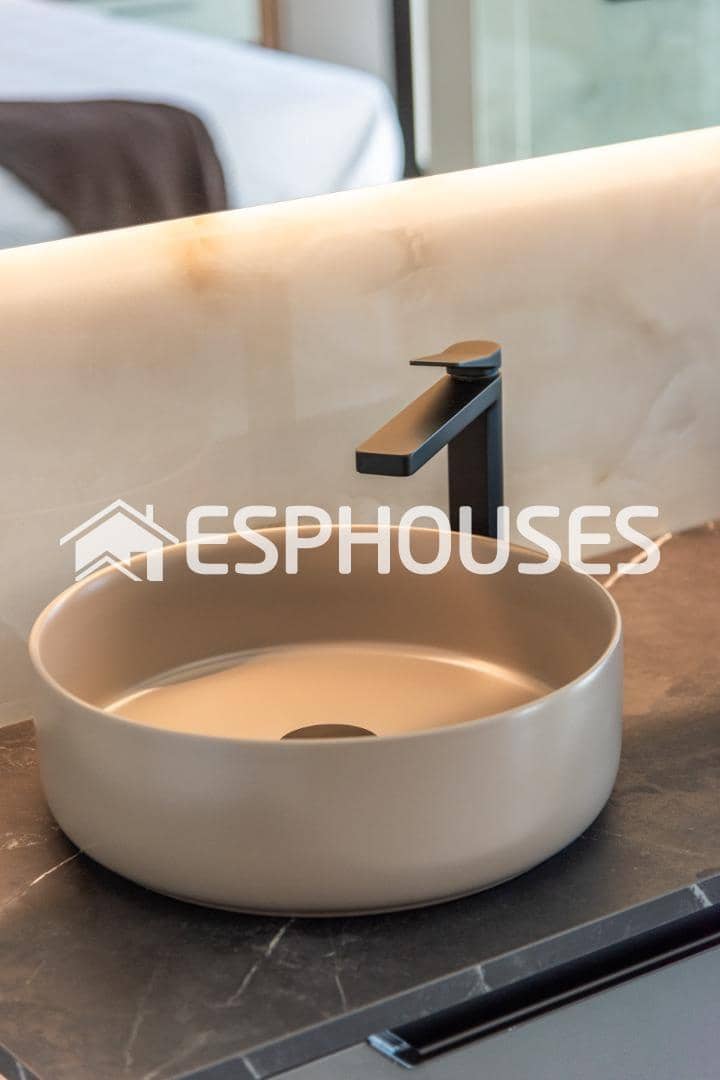 Chalet de 3 habitaciones en Algorfa en venta con piscina garaje - 600.000 € (Ref: 9445208)