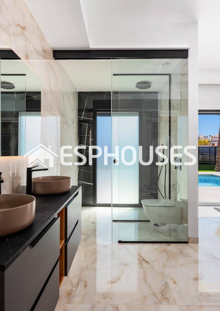 Chalet de 3 habitaciones en Algorfa en venta con piscina garaje - 600.000 € (Ref: 9445208)