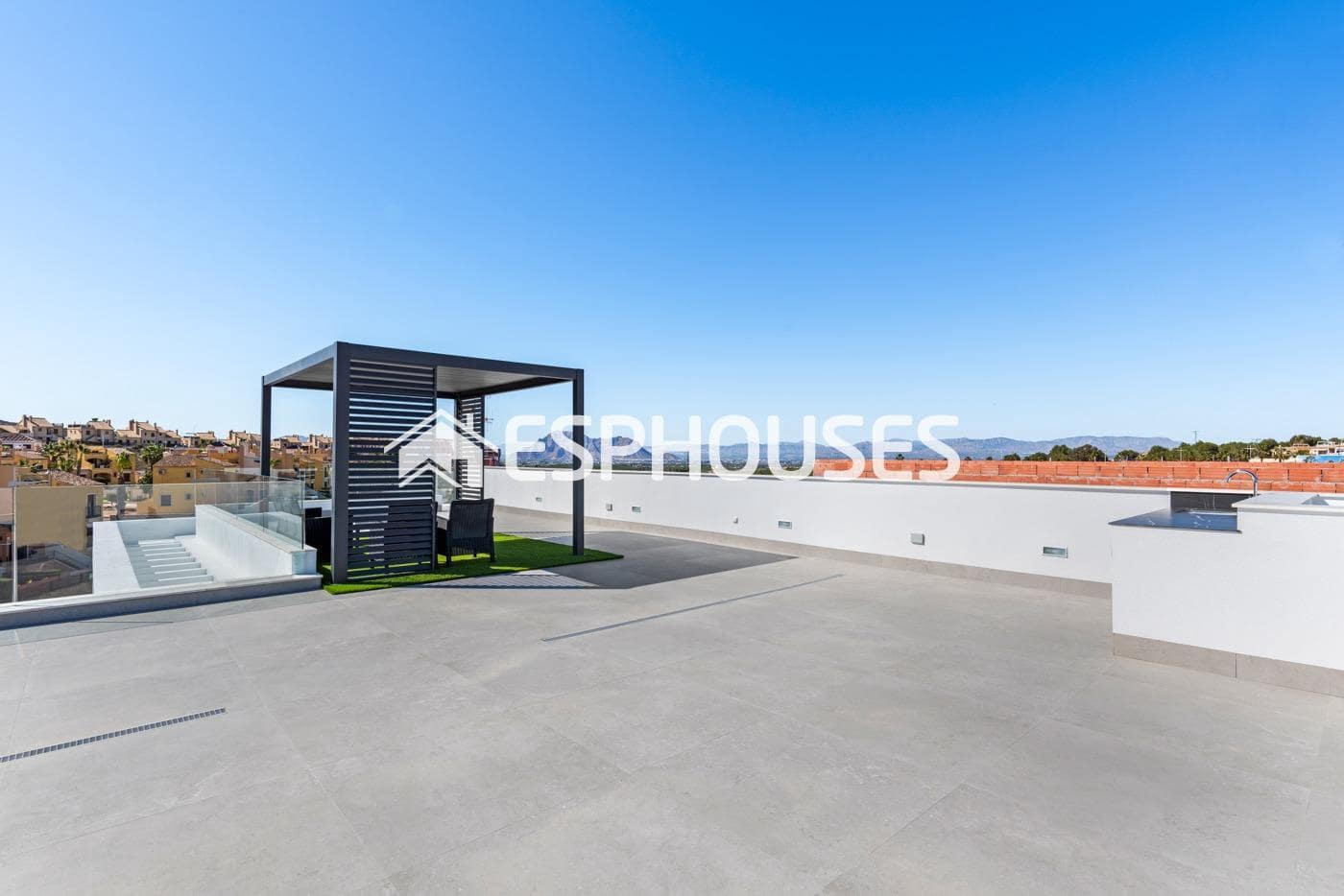 Chalet de 3 habitaciones en Algorfa en venta con piscina garaje - 600.000 € (Ref: 9445208)