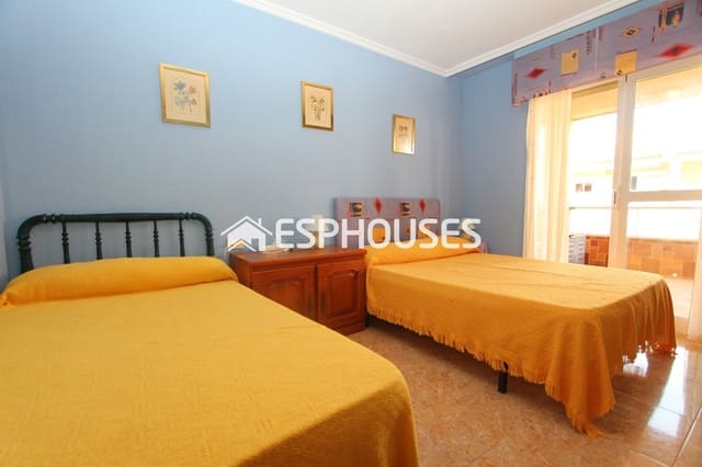 Apartamento de 3 habitaciones en Guardamar Playa, Guardamar del Segura en venta - 225.000 € (Ref: 9445209)
