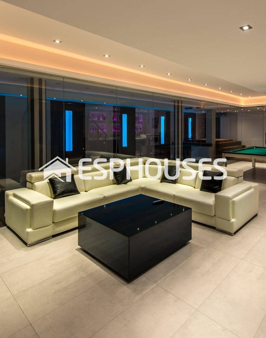 4 chambre Villa/Maison à vendre à Calpe / Calp avec piscine garage - 1 890 000 € (Ref: 9445212)