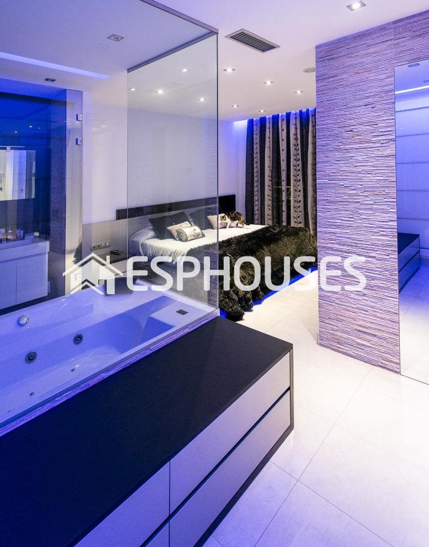 4 chambre Villa/Maison à vendre à Calpe / Calp avec piscine garage - 1 890 000 € (Ref: 9445212)