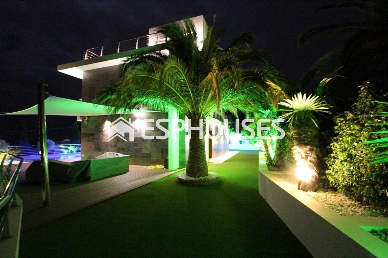 4 chambre Villa/Maison à vendre à Calpe / Calp avec piscine garage - 1 890 000 € (Ref: 9445212)