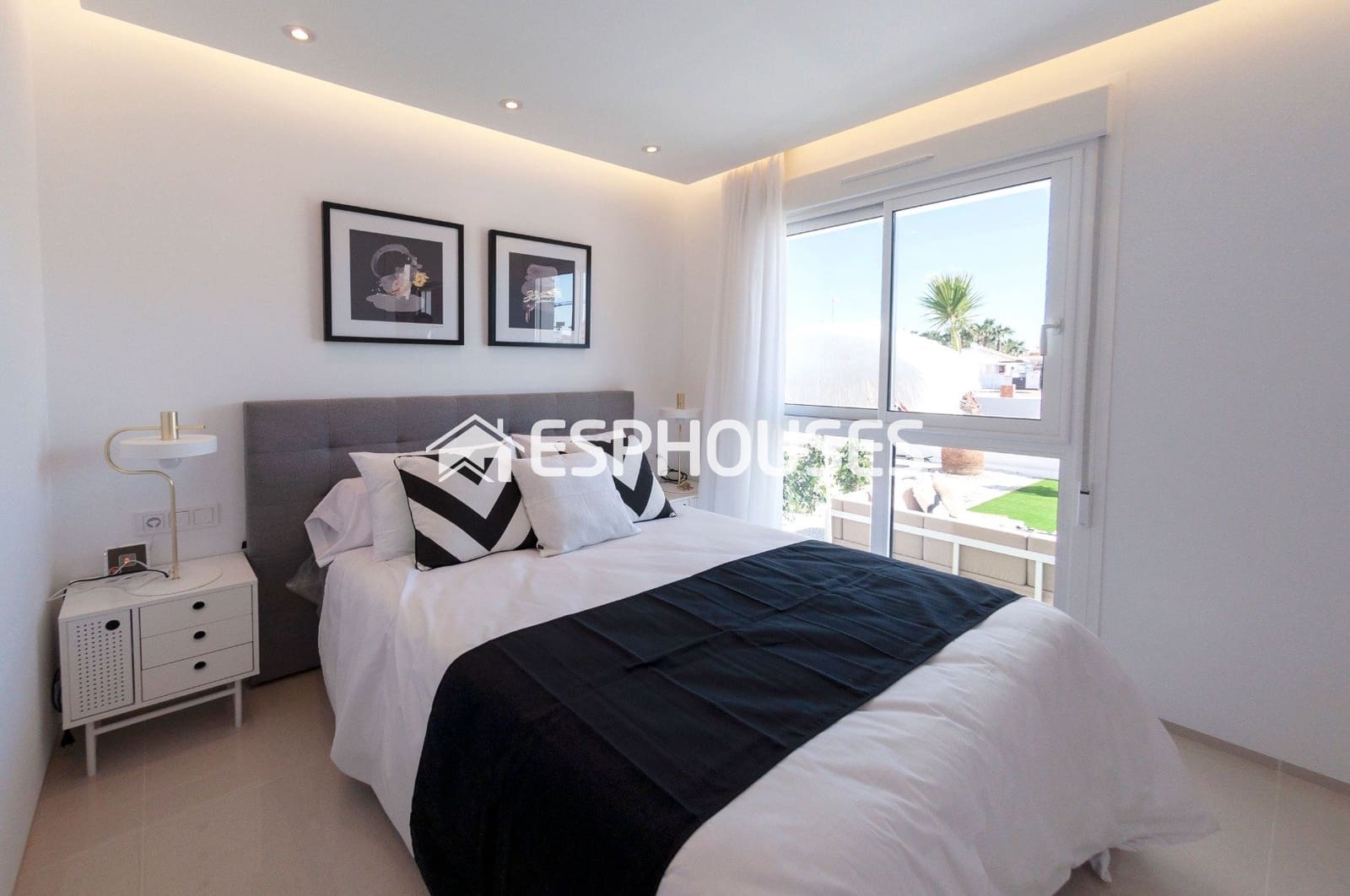 3 bedroom Bungalow for sale in Ciudad Quesada with pool - € 492,500 (Ref: 9445214)
