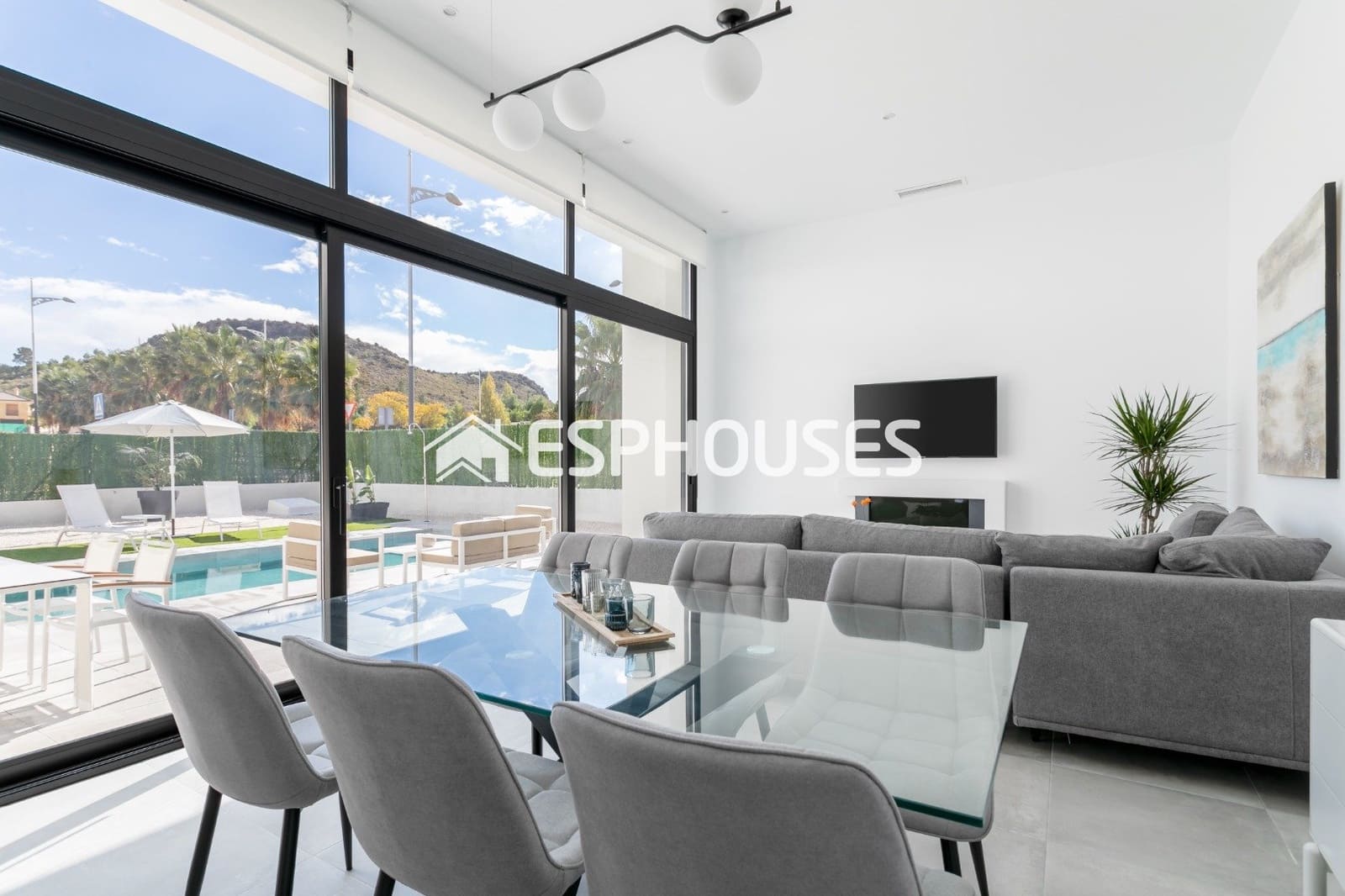 Chalet de 3 habitaciones en Calasparra en venta con piscina - 355.000 € (Ref: 9445217)