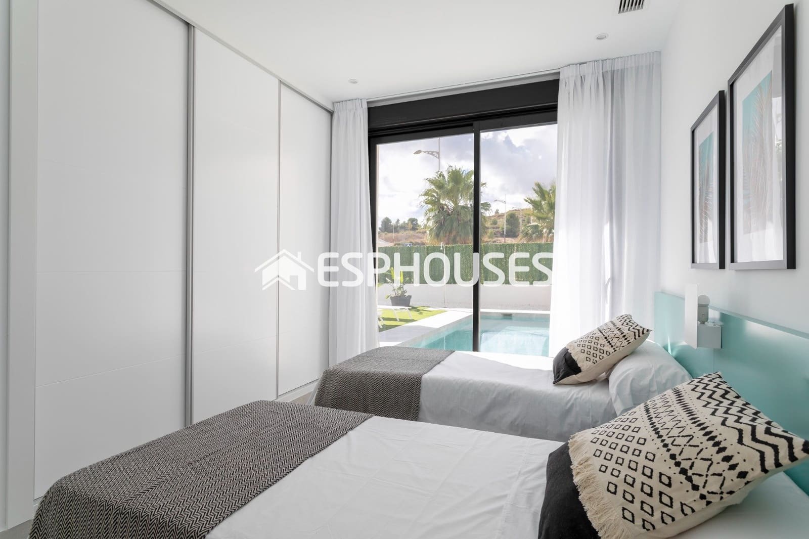 Chalet de 3 habitaciones en Calasparra en venta con piscina - 355.000 € (Ref: 9445217)