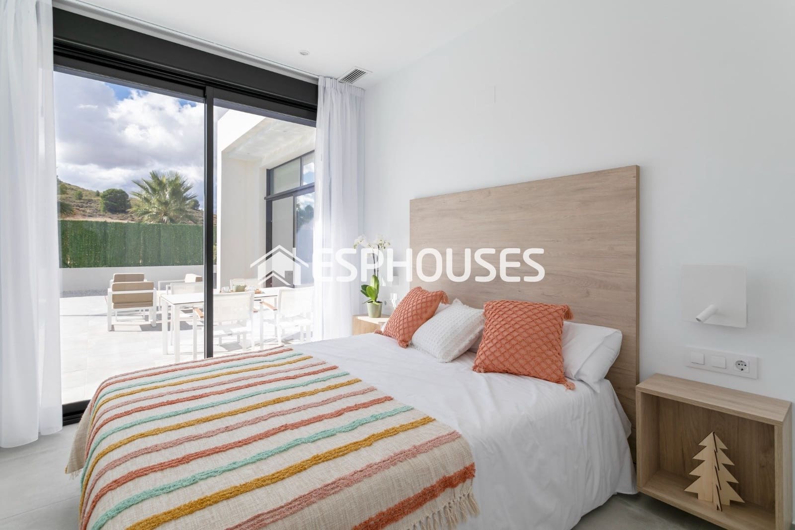 Chalet de 3 habitaciones en Calasparra en venta con piscina - 355.000 € (Ref: 9445217)