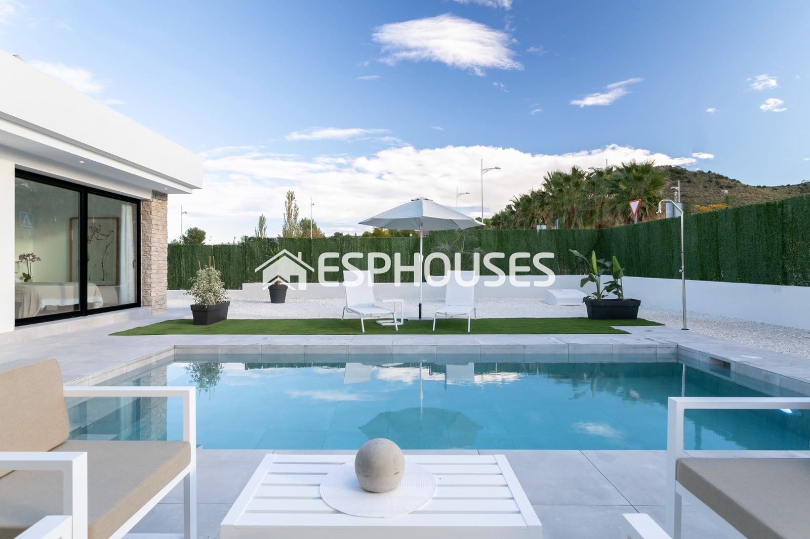 Chalet de 3 habitaciones en Calasparra en venta con piscina - 355.000 € (Ref: 9445217)