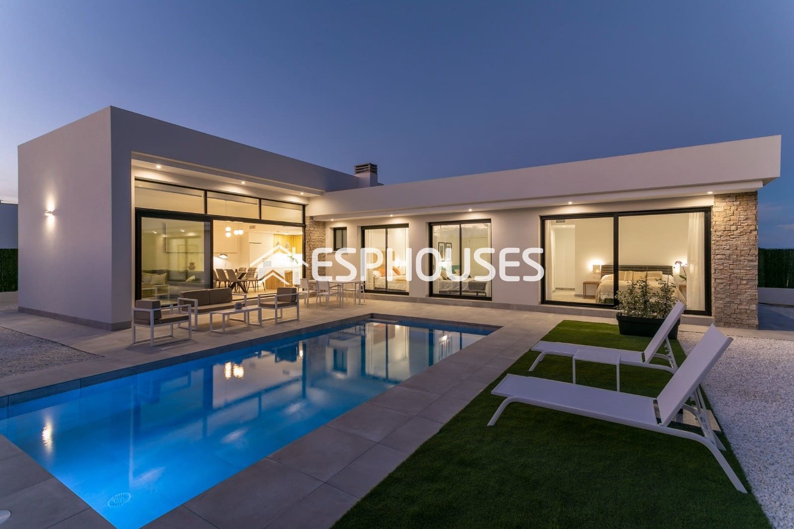 Chalet de 3 habitaciones en Calasparra en venta con piscina - 355.000 € (Ref: 9445217)