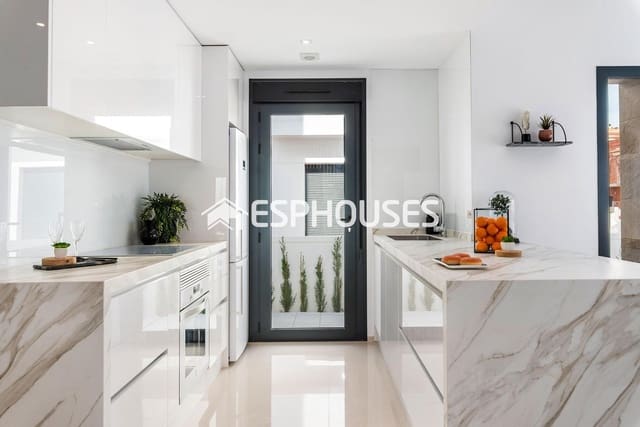 3 slaapkamer Villa te koop in Centro, Los Alcázares met zwembad garage - € 544.841 (Ref: 9445218)