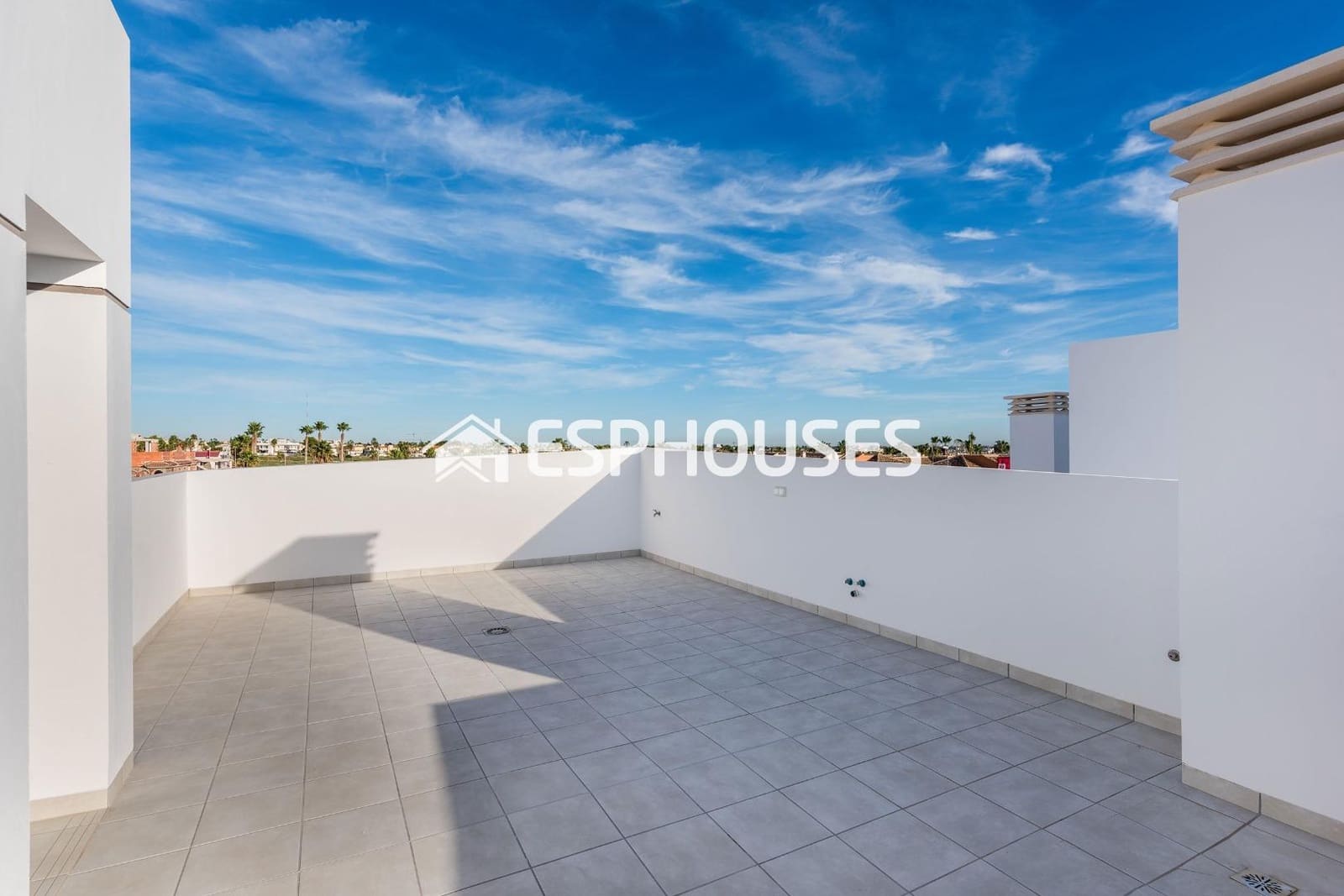 3 slaapkamer Villa te koop in Los Alcazares met zwembad garage - € 544.841 (Ref: 9445218)