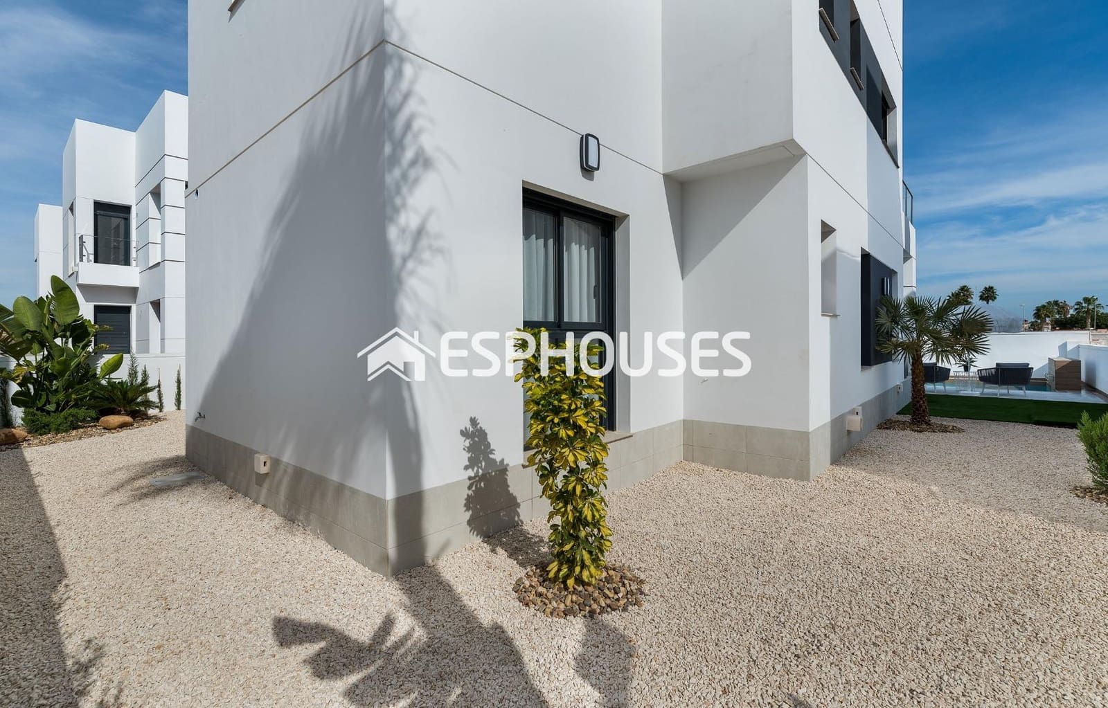 3 slaapkamer Villa te koop in Los Alcazares met zwembad garage - € 544.841 (Ref: 9445218)
