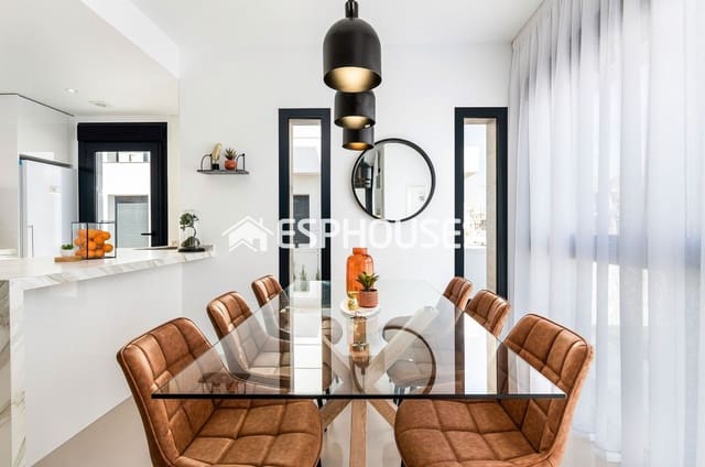 3 soveværelse Villa til salg i Centro, Los Alcázares med swimmingpool - € 544.841 (Ref: 9445218)
