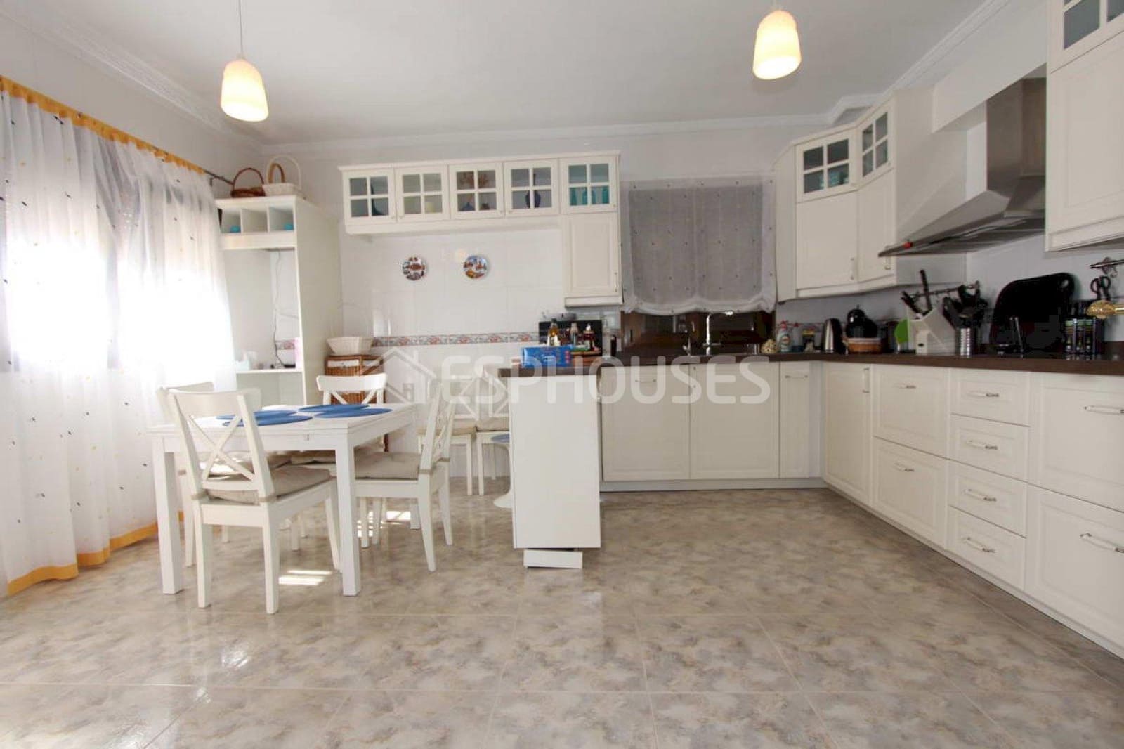 5 bedroom Villa for sale in Rojales with pool garage - € 980,000 (Ref: 9445238)