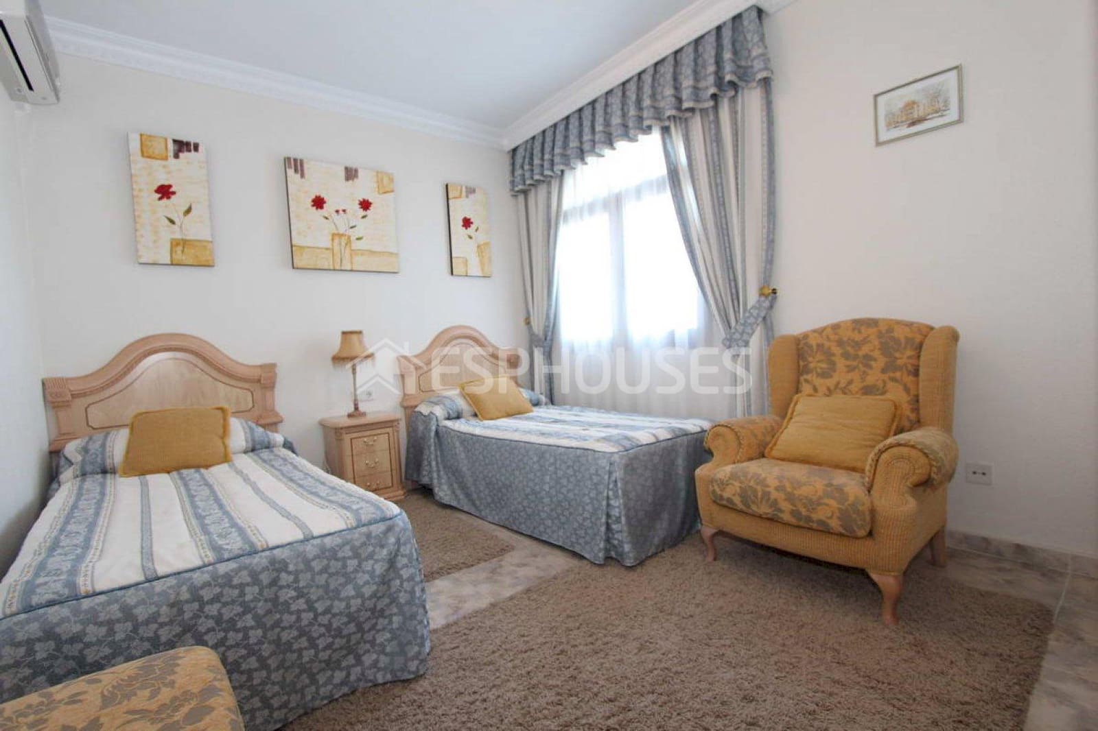 5 bedroom Villa for sale in Rojales with pool garage - € 980,000 (Ref: 9445238)