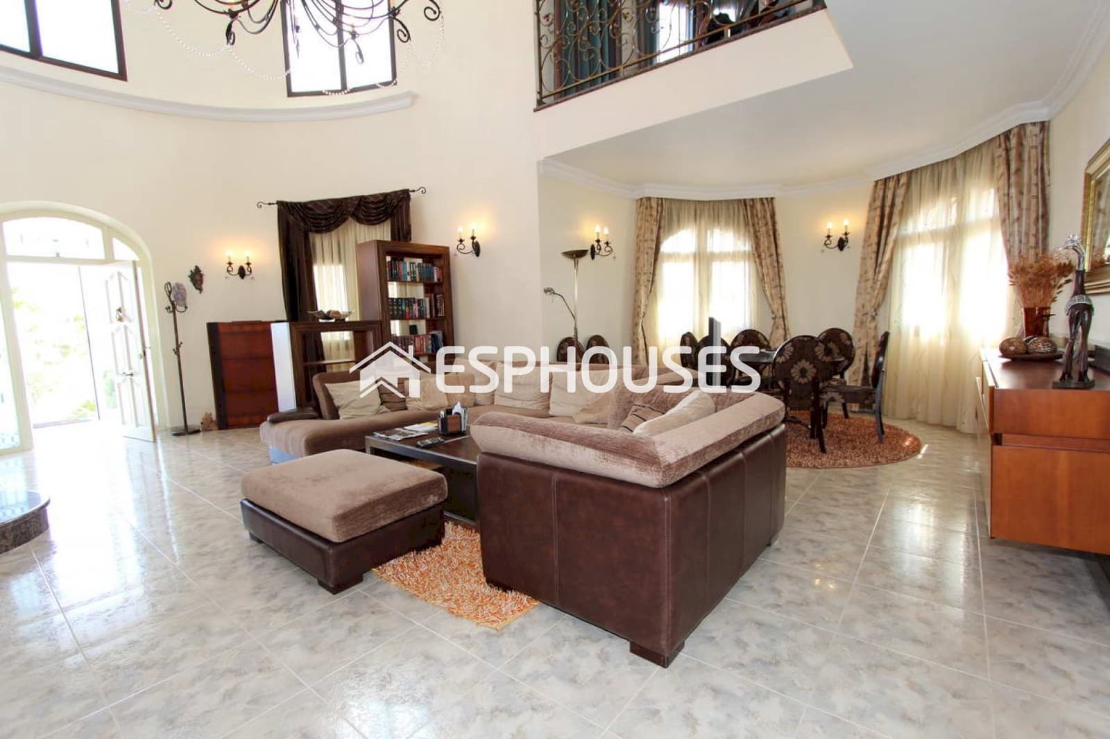5 bedroom Villa for sale in Rojales with pool - € 980,000 (Ref: 9445238)