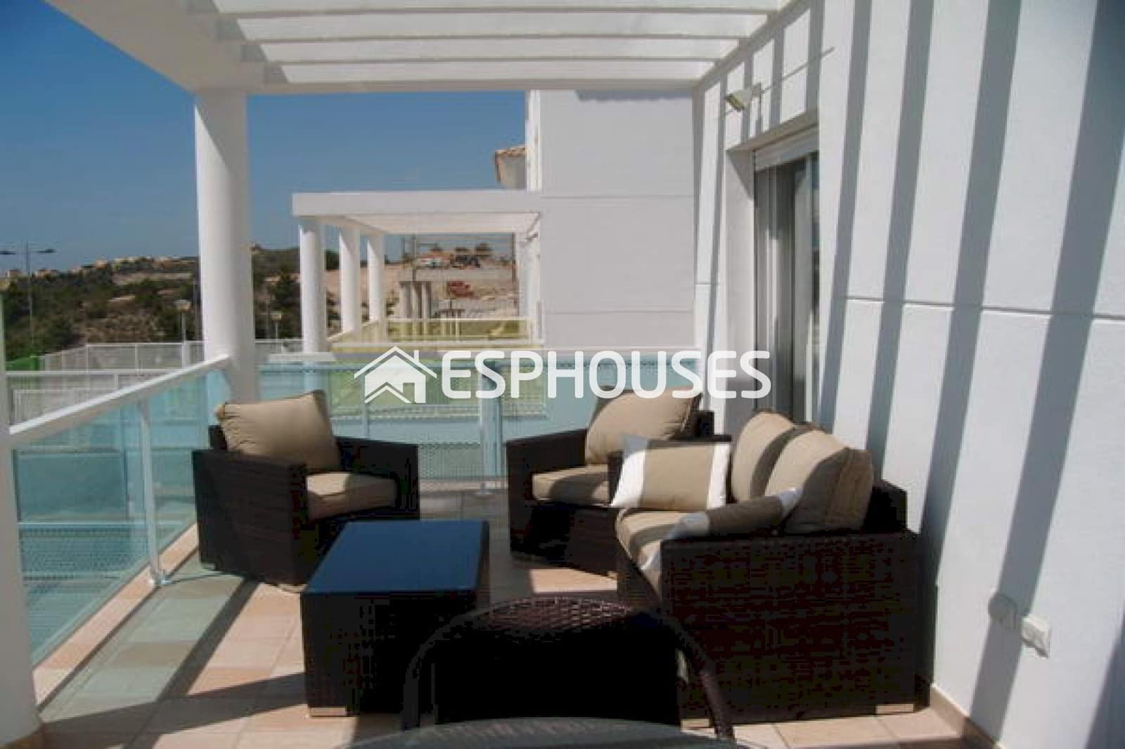 3 bedroom Villa for sale in Finestrat with pool - € 600,000 (Ref: 9445240)
