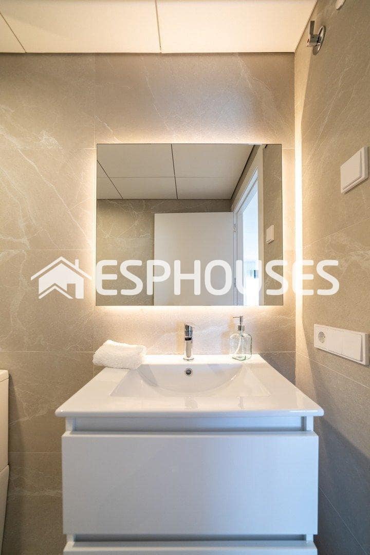 2 slaapkamer Appartement te koop in Santa Pola met zwembad garage - € 395.000 (Ref: 9445248)