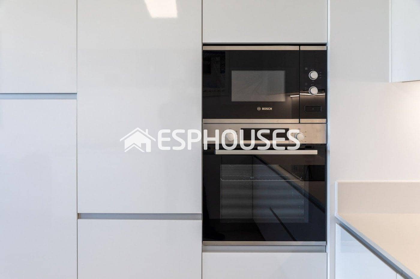 2 slaapkamer Appartement te koop in Santa Pola met zwembad garage - € 395.000 (Ref: 9445248)