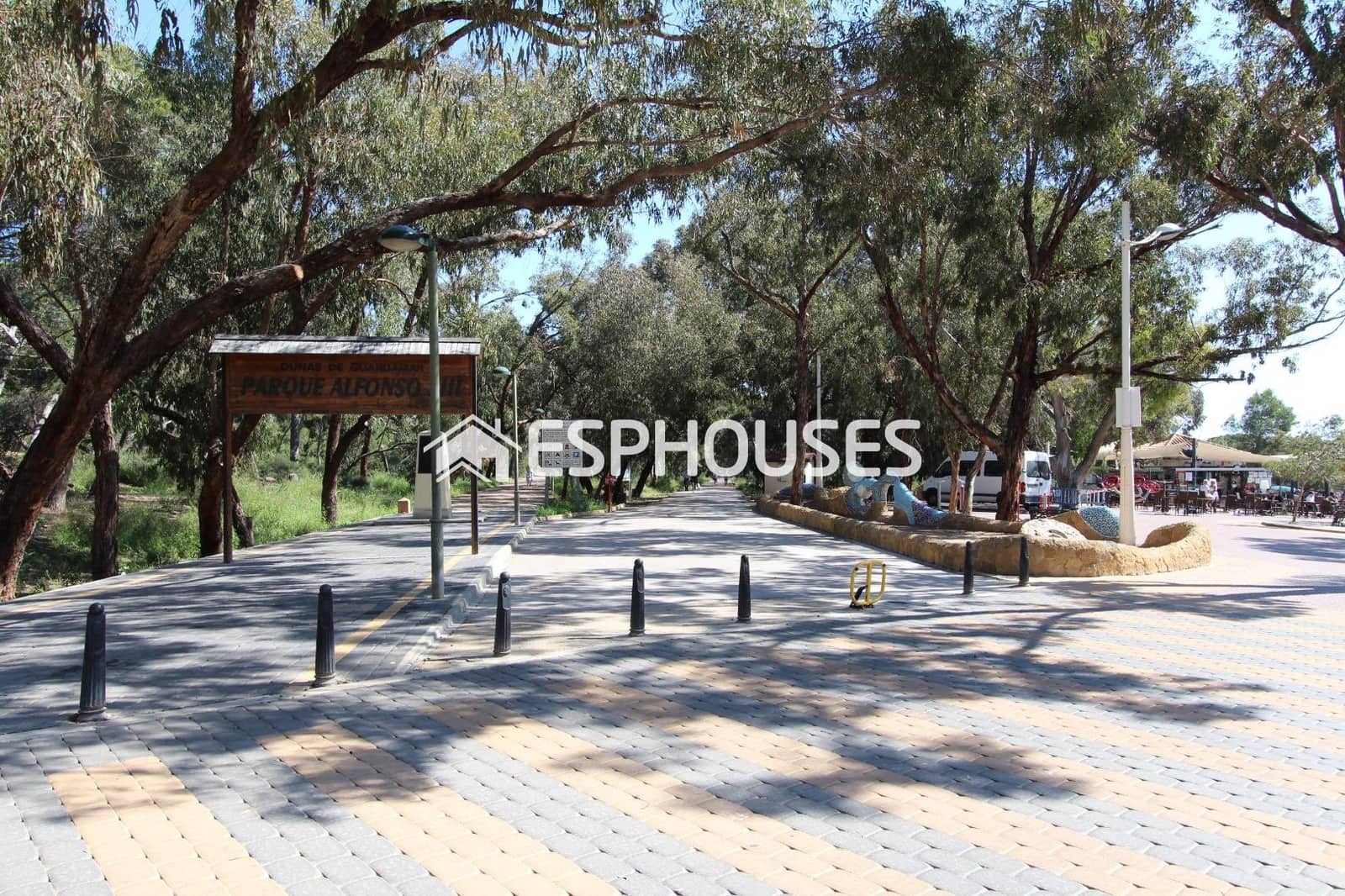 Kommersiell til salgs i Guardamar del Segura - € 99 900 (Ref: 9445252)