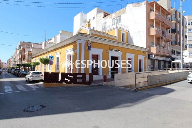Erhverv til salg i Zona Pueblo, Guardamar del Segura - € 99.900 (Ref: 9445252)