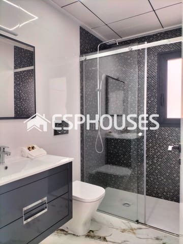 3 soverom Villa til salgs i Pinar de Campoverde, Pilar de la Horadada med svømmebasseng - € 389 000 (Ref: 9445258)