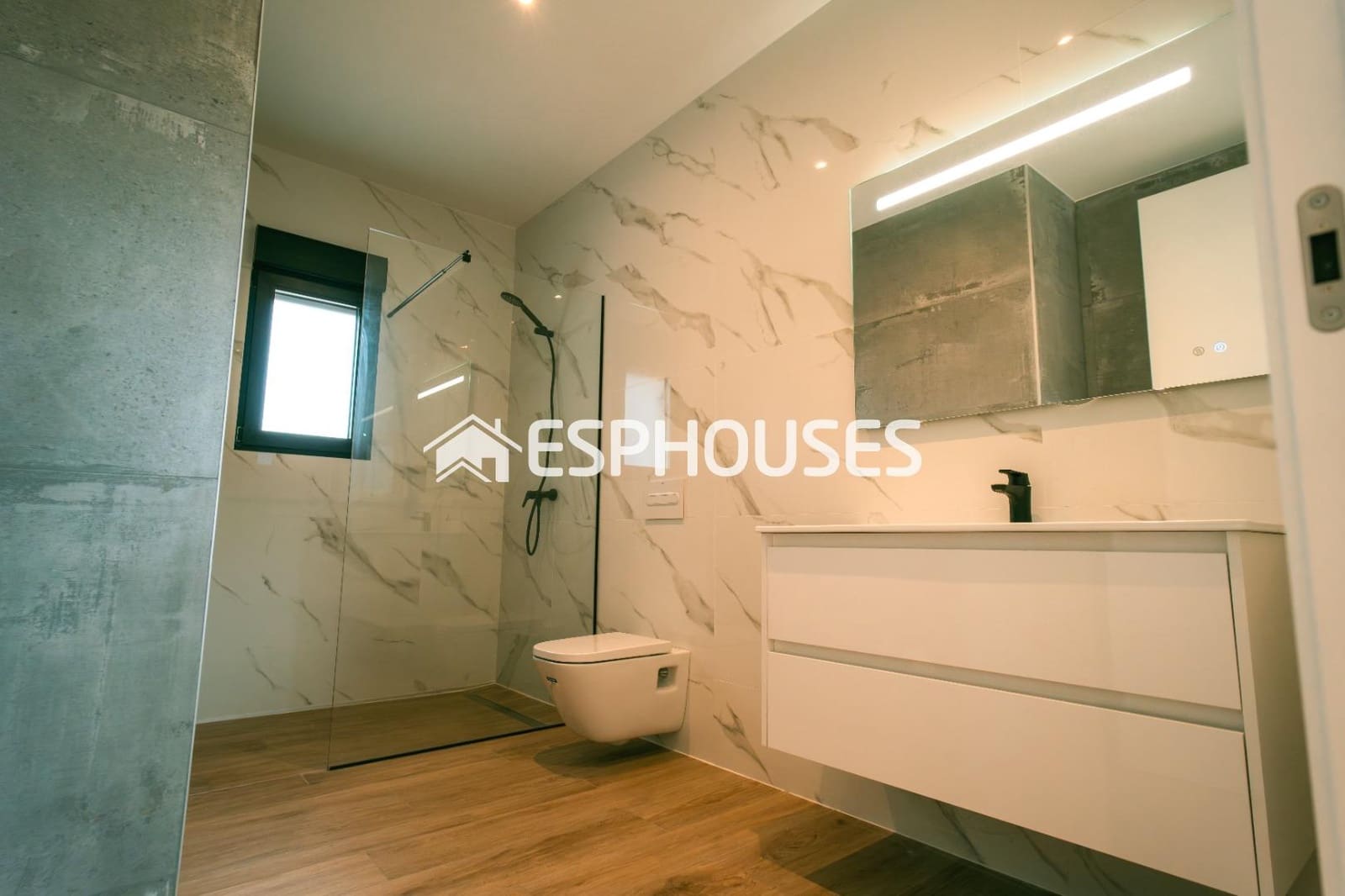 3 bedroom Villa for sale in Pinoso with pool garage - € 450,000 (Ref: 9445265)