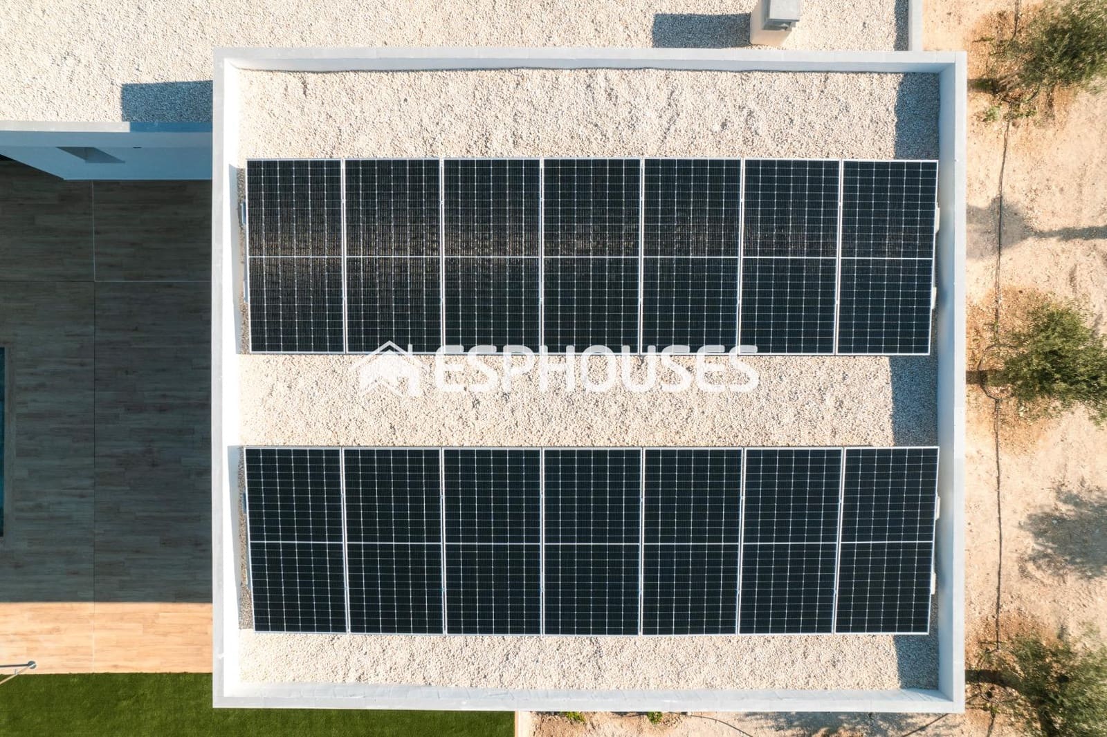 3 bedroom Villa for sale in Pinoso with pool garage - € 450,000 (Ref: 9445265)