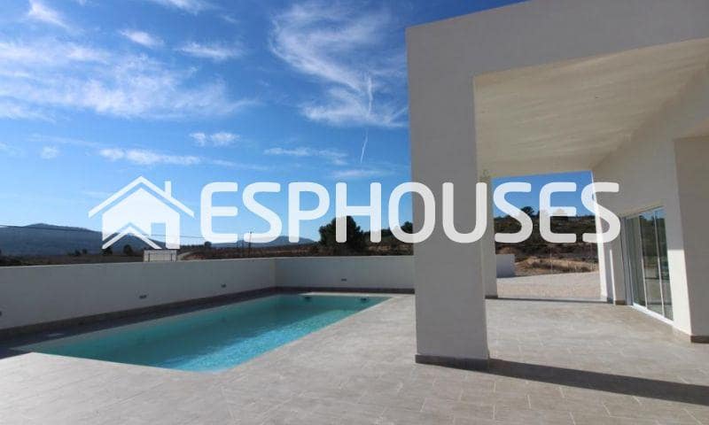 3 Zimmer Villa zu verkaufen in Pinoso mit Pool Garage - 335.000 € (Ref: 9445269)