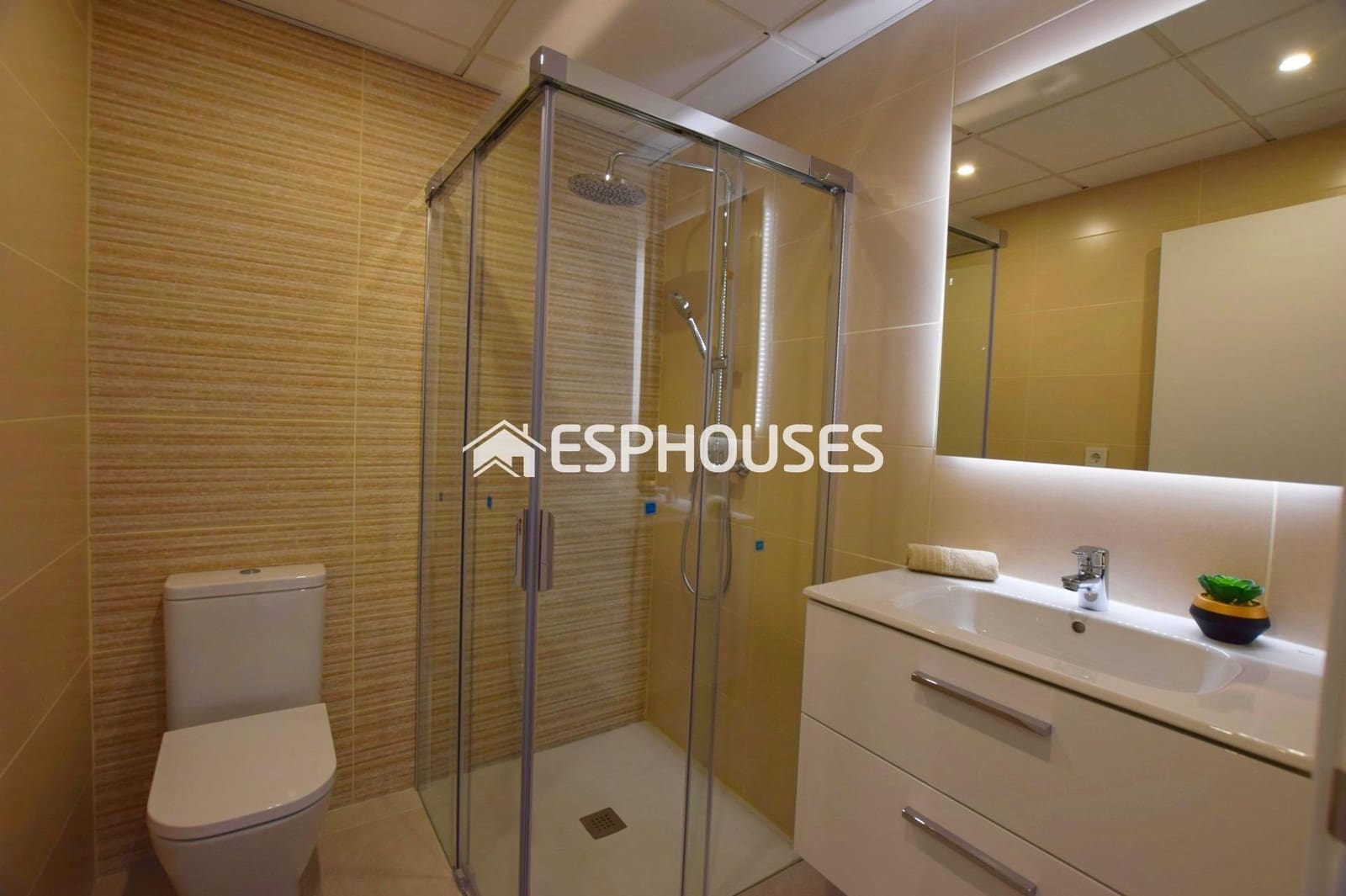 2 slaapkamer Appartement te koop in Torrevieja met zwembad garage - € 285.000 (Ref: 9445278)