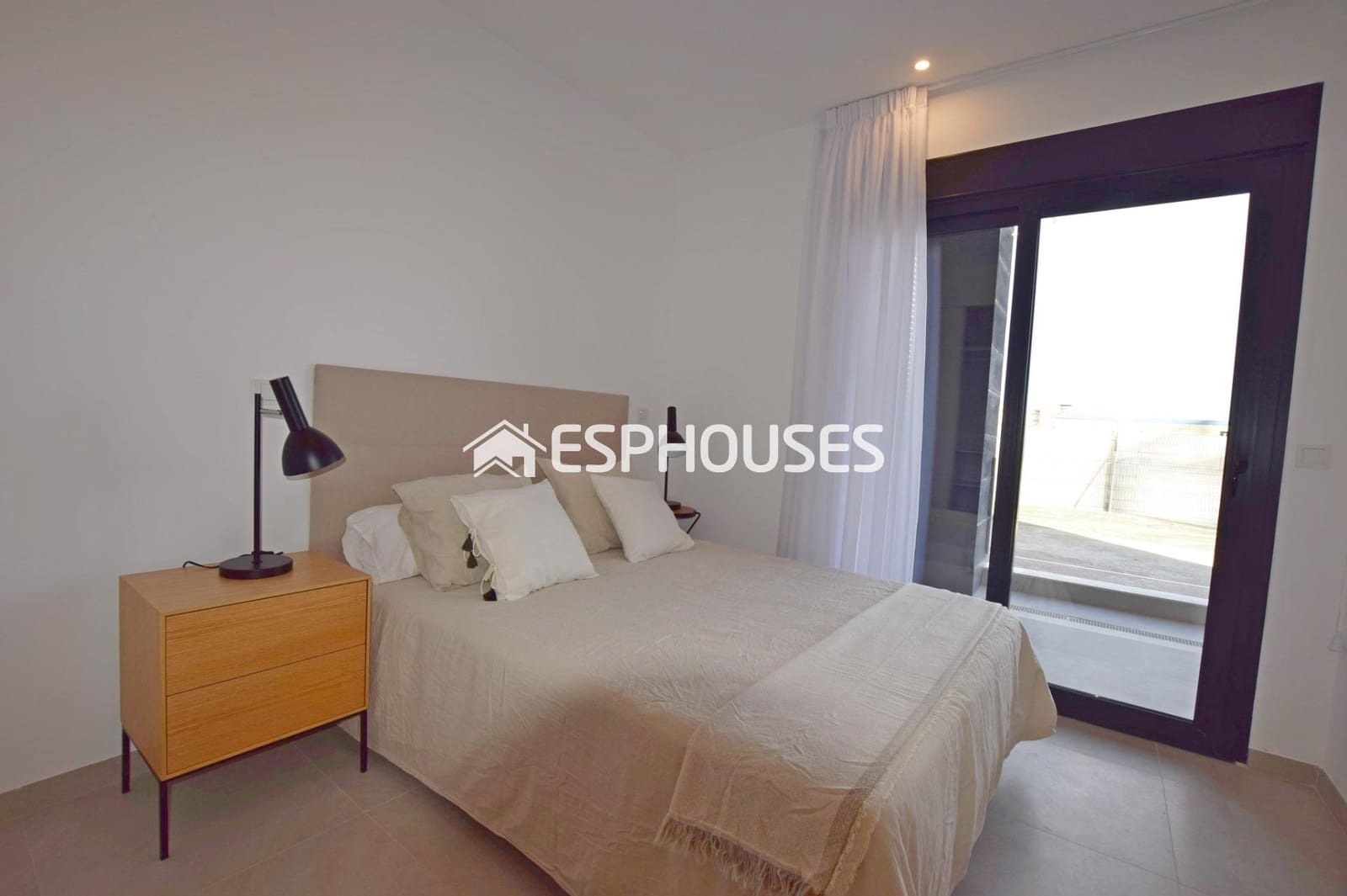 2 slaapkamer Appartement te koop in Torrevieja met zwembad garage - € 285.000 (Ref: 9445278)