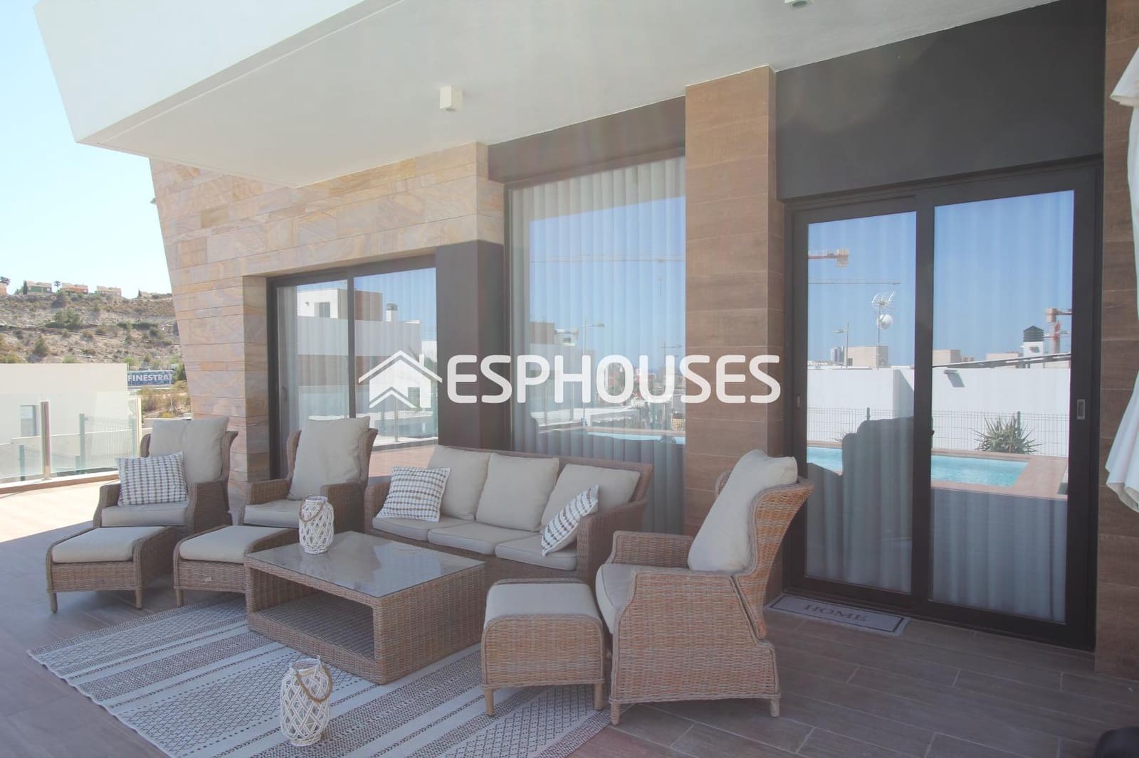 5 makuuhuone Huvila myytävänä paikassa Finestrat mukana uima-altaan 
autotalli - 1 100 000 € (Ref: 9445282)