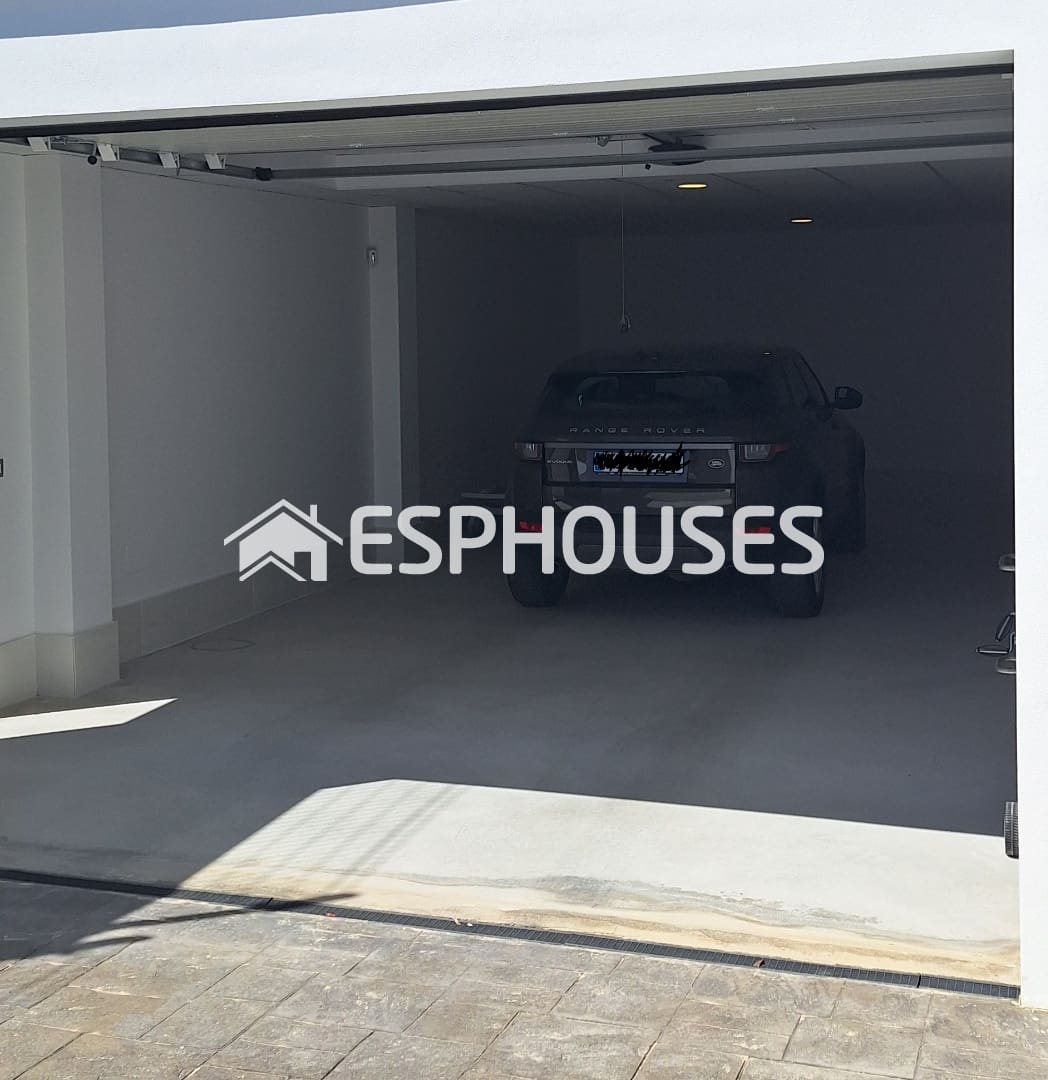 5 bedroom Villa for sale in Finestrat with pool garage - € 1,100,000 (Ref: 9445282)