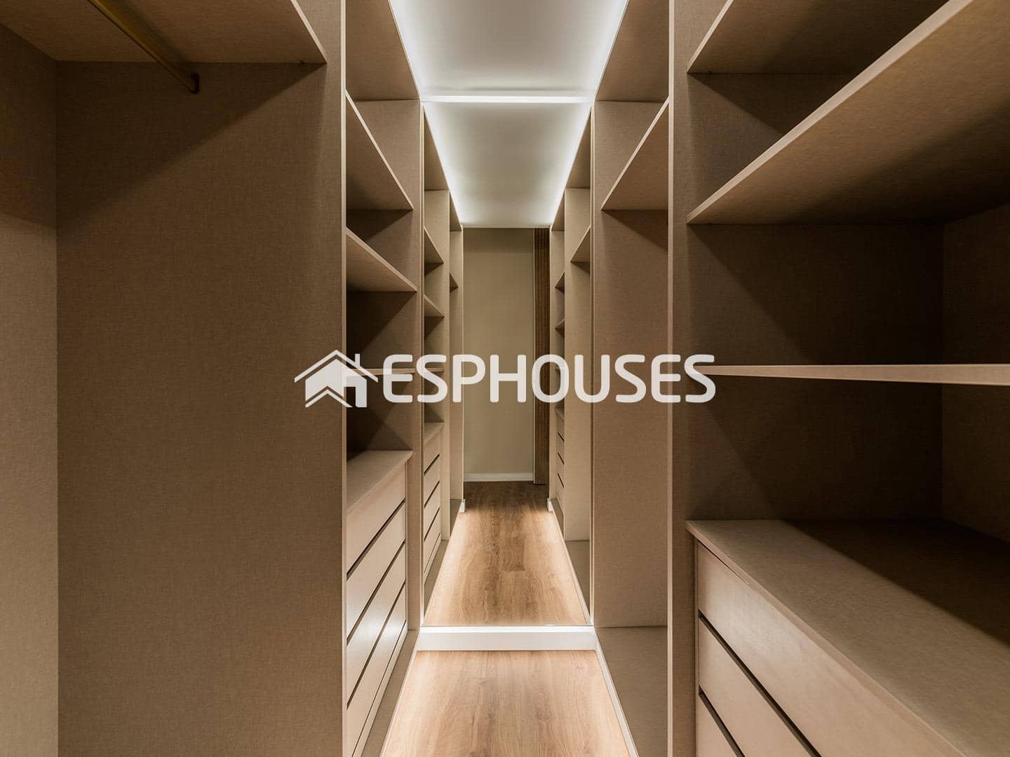 3 soveværelse Lejlighed til salg i Benidorm med swimmingpool garage - € 995.000 (Ref: 9445283)