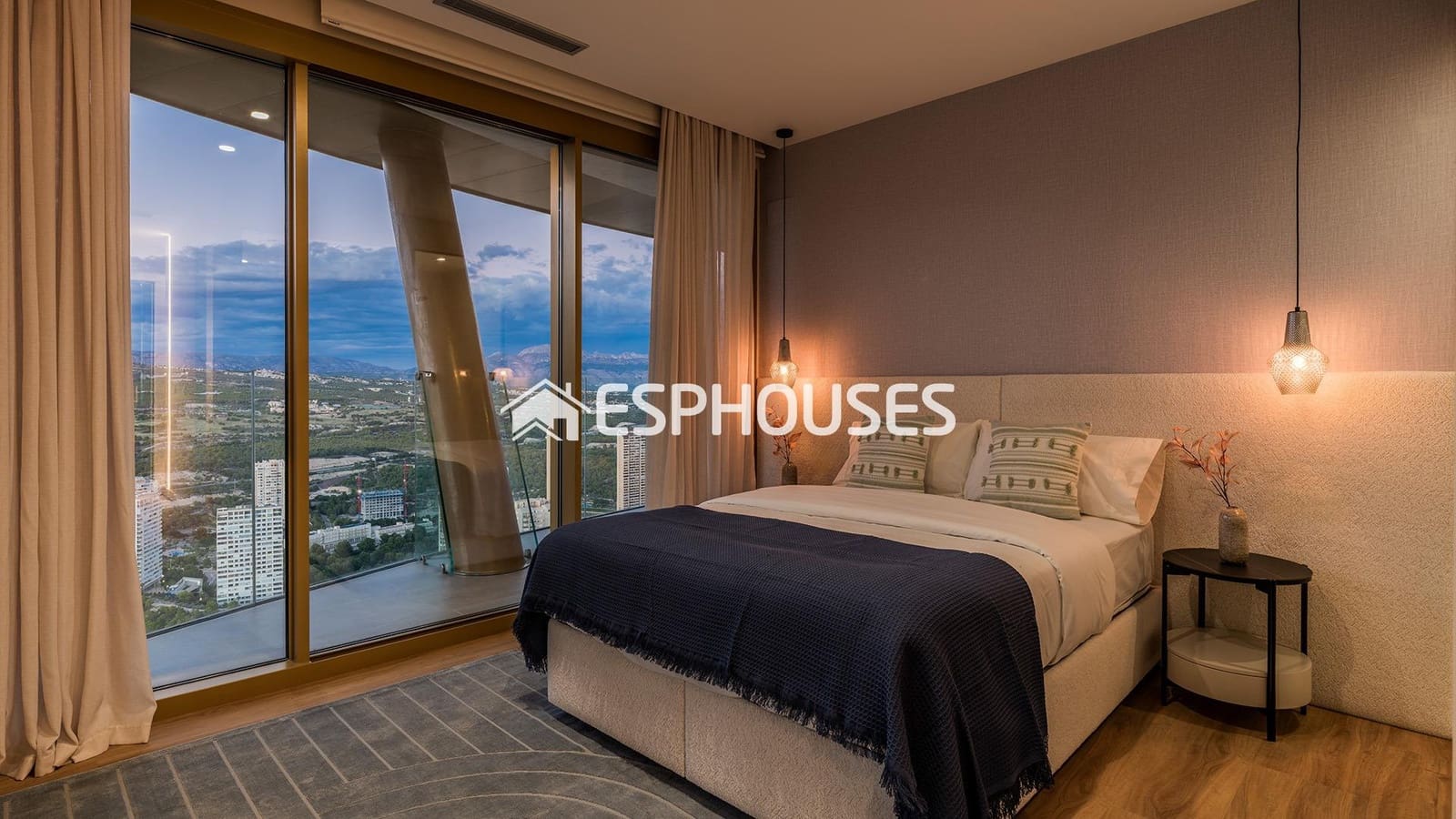 3 soveværelse Lejlighed til salg i Benidorm med swimmingpool garage - € 995.000 (Ref: 9445283)