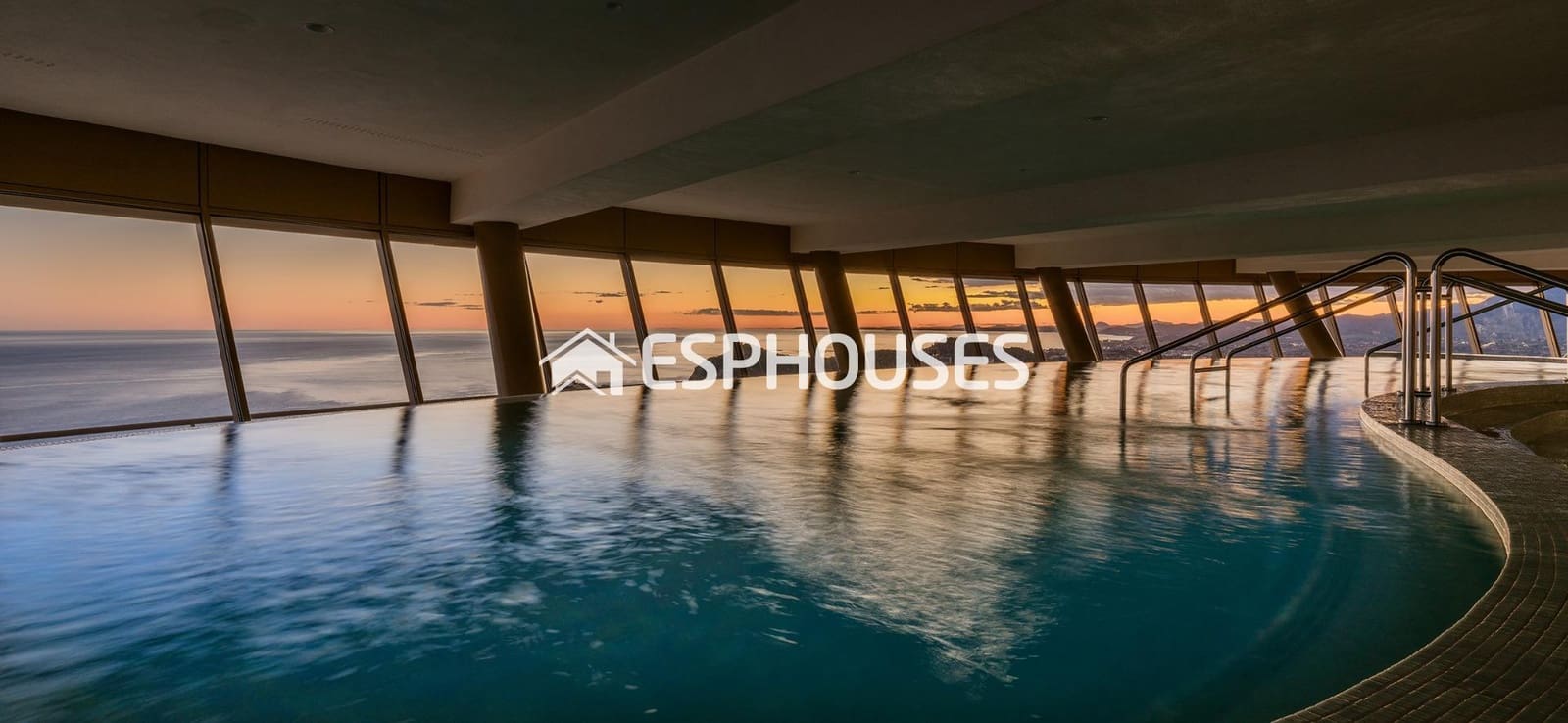 3 soveværelse Lejlighed til salg i Benidorm med swimmingpool garage - € 995.000 (Ref: 9445283)