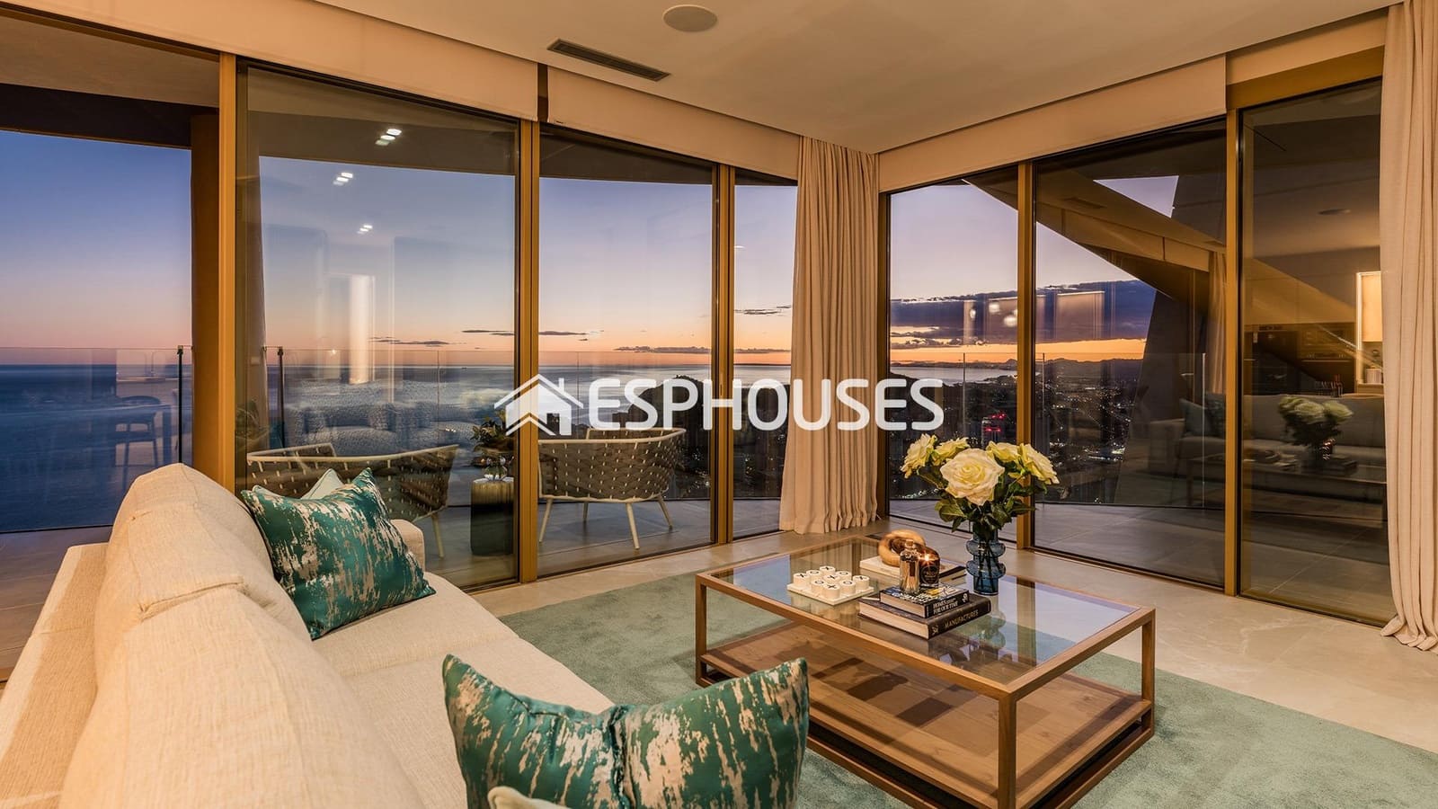 3 soveværelse Lejlighed til salg i Benidorm med swimmingpool garage - € 995.000 (Ref: 9445283)