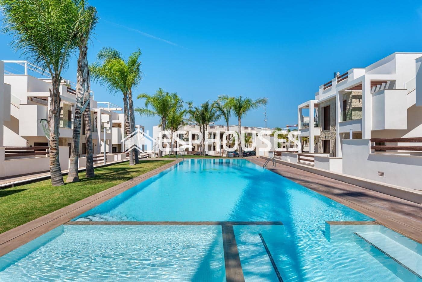 3 soveværelse Lejlighed til salg i Torrevieja med swimmingpool - € 325.000 (Ref: 9445286)