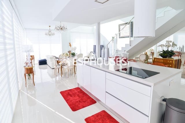 Chalet de 4 habitaciones en Monte y Mar, Santa Pola en venta con piscina - 640.000 € (Ref: 9445287)